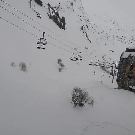 - Snow 917 - 2 Adults 2 Children Apartment Morzine